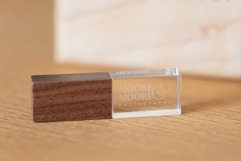 walnut-maple-usb-box-wedding-photos-by-moore-moore-photography-hampshire-9161