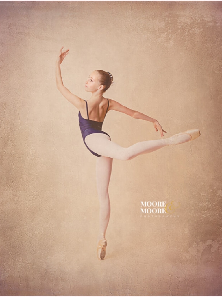 Dance Photography Hampshire, dancer en pointe, creative dance